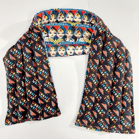 Wonder Woman, therapeutic heating-cooling rice bag, heat pad, cold pack - Picture 2 of 6